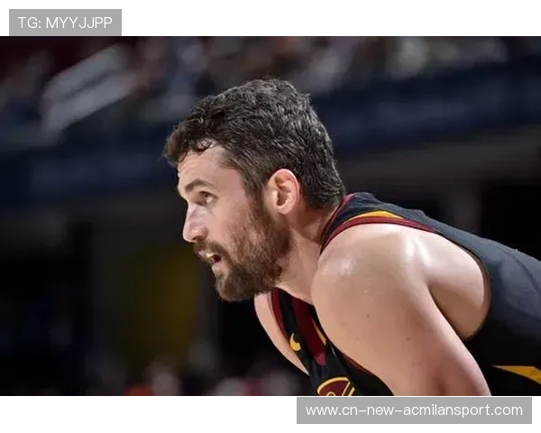 主帅夜访训练营，被拍到秘密布阵会议